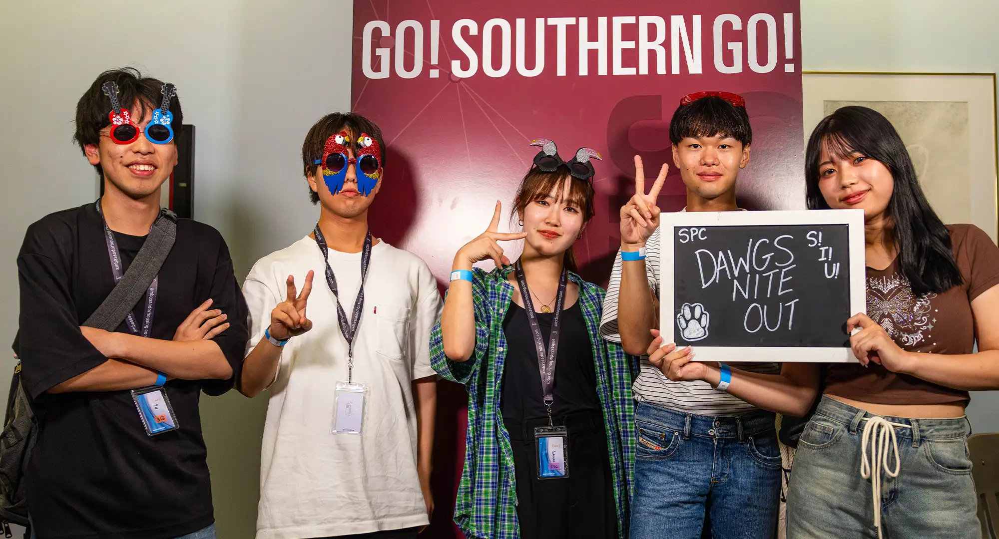 group of students at Dawgs Nite Out